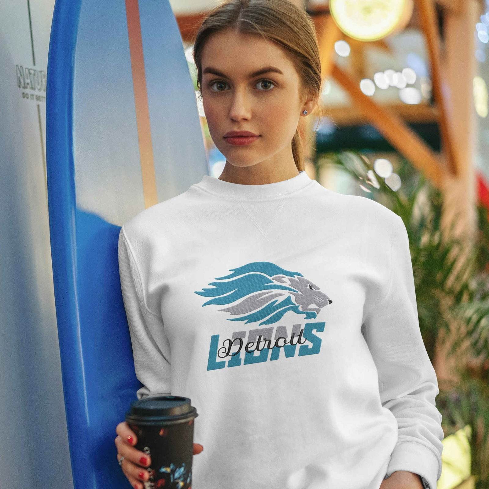 Dynamic Detroit Lions Embroidery Design – Fierce and Bold - 5 Sizes - FineryEmbroidery